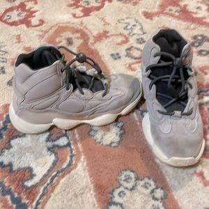 YEEZY 500 high tops. Size 7.5